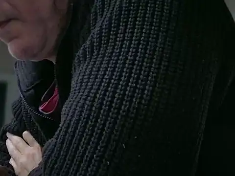 Snapshot of ALPHANDRE chatting on February 2, 2026, 8:57 am ALPHANDRE online show from February 2, 2026, 8:57 am