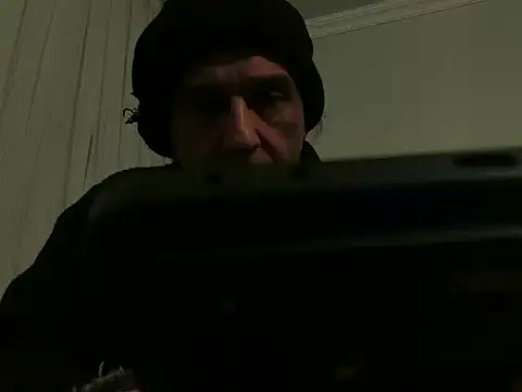 Snapshot of ALPHANDRE chatting on April 9, 2026, 7:20 pm ALPHANDRE online show from April 9, 2026, 7:20 pm