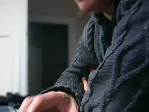 Snapshot of ALPHANDRE chatting on January 6, 2026, 8:57 pm ALPHANDRE online show from January 6, 2026, 8:57 pm