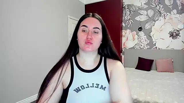 Snapshot of Roxie_Bradley chatting on March 5, 2026, 6:32 am Roxie Bradley online show from March 5, 2026, 6:32 am