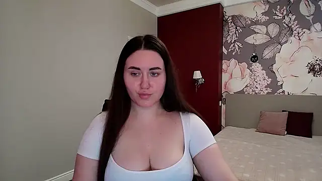 Snapshot of Roxie_Bradley chatting on March 14, 2026, 7:25 am Roxie Bradley online show from March 14, 2026, 7:25 am