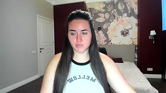 Snapshot of Roxie_Bradley chatting on September 11, 2025, 6:02 am Roxie Bradley online show from September 11, 2025, 6:02 am