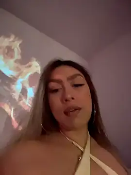 Snapshot of Im_sophiie chatting on March 28, 2026, 6:47 am Im sophiie online show from March 28, 2026, 6:47 am