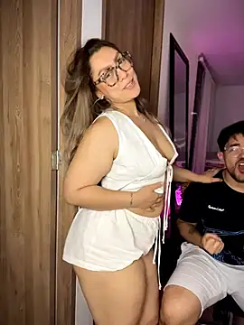 Snapshot of Im_sophiie chatting on March 27, 2026, 8:26 am Im sophiie online show from March 27, 2026, 8:26 am