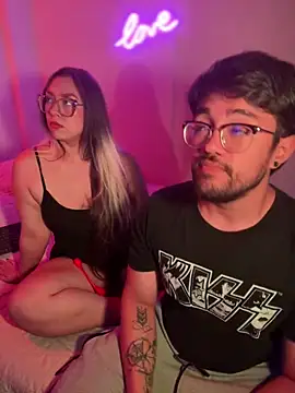 Im sophiie online show from February 21, 2025, 9:13 am