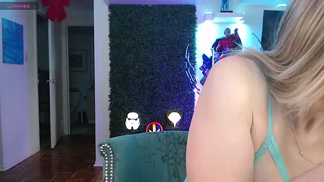 Vixen Lockheart online show from January 14, 2026, 4:21 pm