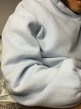  yisela  online show from March 11, 2026, 1:21 am