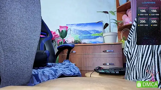 Snapshot of touch_me_bb chatting on December 2, 2025, 7:54 am touch me bb online show from December 2, 2025, 7:54 am