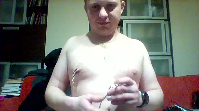 Snapshot of Matttthees chatting on February 1, 2026, 9:57 pm Matttthees online show from February 1, 2026, 9:57 pm