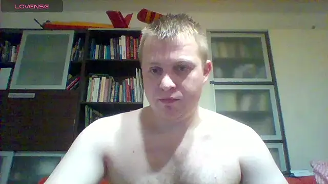 Snapshot of Matttthees chatting on January 10, 2026, 1:01 am Matttthees online show from January 10, 2026, 1:01 am