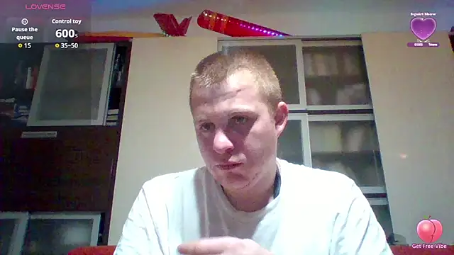 Matttthees online show from December 5, 2025, 9:34 pm