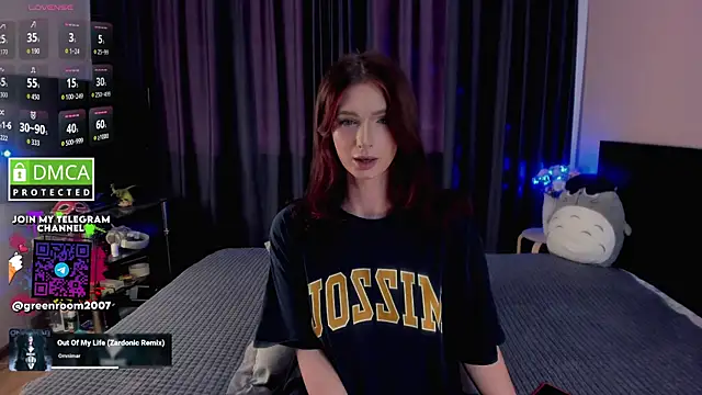 Snapshot of Lee_Loo chatting on August 5, 2026, 4:12 pm Lee Loo online show from August 5, 2026, 4:12 pm