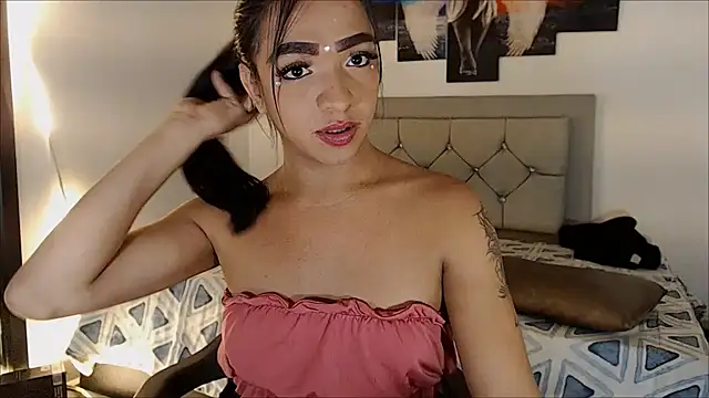 sofiaxdollxxx online show from September 19, 2025, 4:22 pm