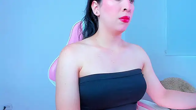 Snapshot of Ariana_f chatting on March 13, 2026, 7:08 pm Ariana f online show from March 13, 2026, 7:08 pm