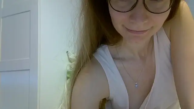 Ashleyspice online show from May 14, 2026, 5:59 am