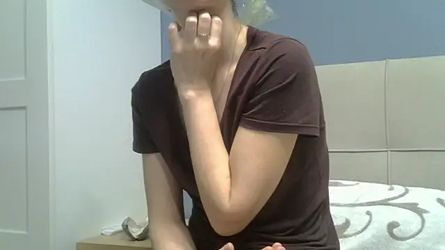 Ashleyspice online show from April 16, 2026, 6:58 am