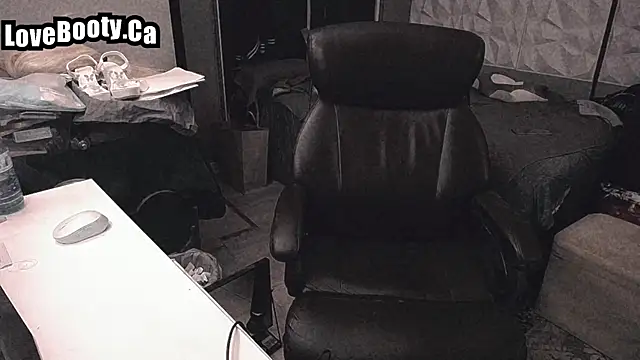 sheylagoddess11 online show from September 16, 2025, 8:15 am