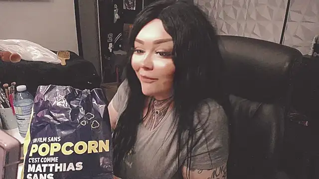 Snapshot of sheylagoddess11 chatting on December 21, 2025, 12:07 pm sheylagoddess11 online show from December 21, 2025, 12:07 pm