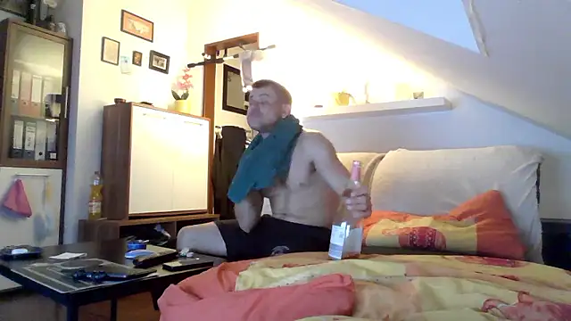 Snapshot of Cambitchboy chatting on January 8, 2026, 1:55 am Cambitchboy online show from January 8, 2026, 1:55 am