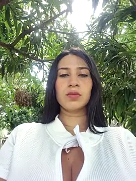 lady-rosse online show from November 23, 2025, 3:44 pm