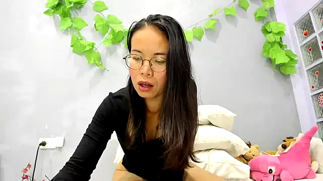 Snapshot of loveley_jenny chatting on January 8, 2026, 6:52 am loveley jenny online show from January 8, 2026, 6:52 am