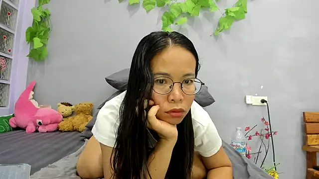 Snapshot of loveley_jenny chatting on March 2, 2026, 7:59 am loveley jenny online show from March 2, 2026, 7:59 am