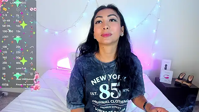 Snapshot of Tracy_lambo chatting on March 4, 2026, 12:40 am Tracy lambo online show from March 4, 2026, 12:40 am