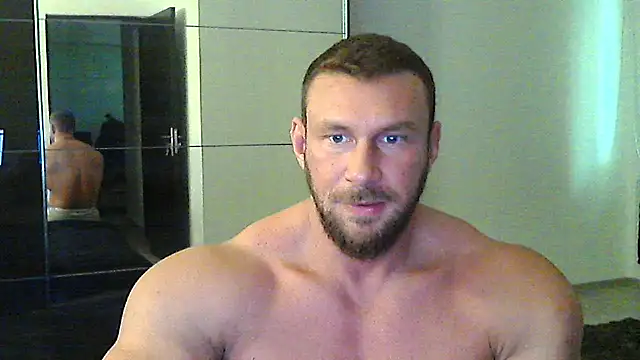 muscularkevin online show from October 22, 2025, 1:21 pm