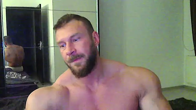 Snapshot of muscularkevin chatting on April 14, 2026, 3:22 am muscularkevin online show from April 14, 2026, 3:22 am