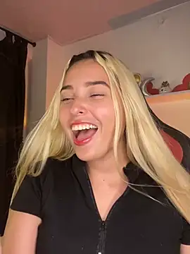 Snapshot of Irisweet_ chatting on March 21, 2025, 5:00 am Irisweet online show from March 21, 2025, 5:00 am