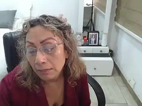 Snapshot of jesy_hot chatting on March 21, 2025, 1:45 am jesy hot online show from March 21, 2025, 1:45 am