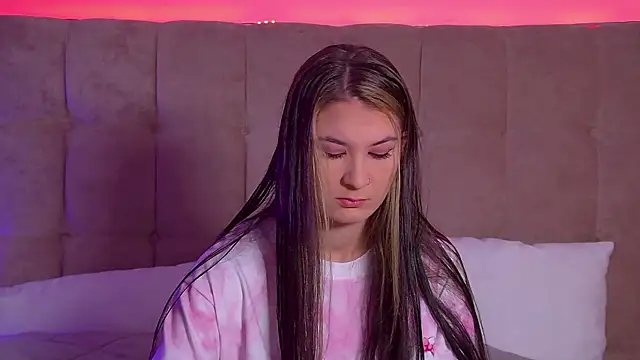 RachelSimpson online show from February 27, 2025, 6:09 pm