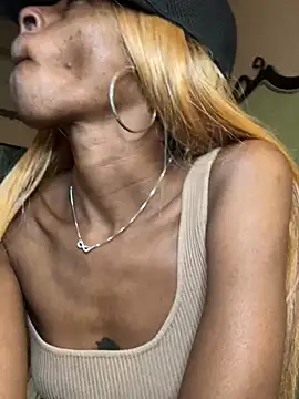 Snapshot of Jasmine_FullsShine chatting on March 5, 2026, 5:20 pm Jasmine FullsShine online show from March 5, 2026, 5:20 pm