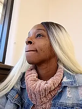 Snapshot of Jasmine_FullsShine chatting on April 6, 2026, 7:48 pm Jasmine FullsShine online show from April 6, 2026, 7:48 pm