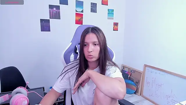 Snapshot of Cositarica_ chatting on February 7, 2026, 4:15 pm Cositarica online show from February 7, 2026, 4:15 pm