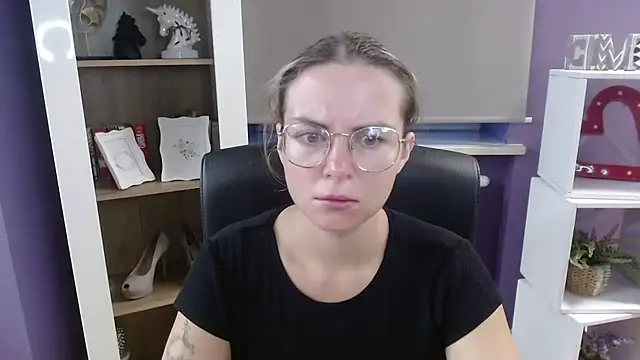 Zoey Erotic online show from September 23, 2025, 4:41 am