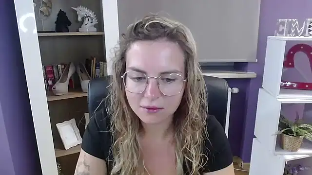 Zoey Erotic online show from September 22, 2025, 4:29 am