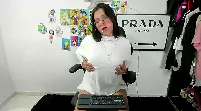 Snapshot of stefan_litlee chatting on January 27, 2025, 9:55 pm stefan litlee online show from January 27, 2025, 9:55 pm