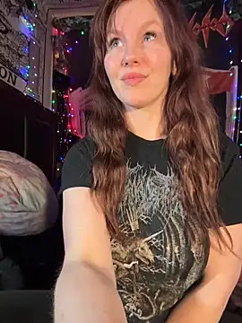 Snapshot of courtneyoccult chatting on November 18, 2025, 6:06 am courtneyoccult online show from November 18, 2025, 6:06 am