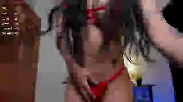 girl dollxx online show from December 10, 2024, 4:27 pm