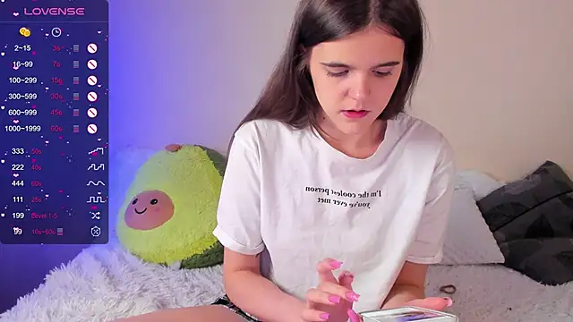 Snapshot of Ema_X_Love chatting on November 23, 2025, 7:35 pm Ema X Love online show from November 23, 2025, 7:35 pm