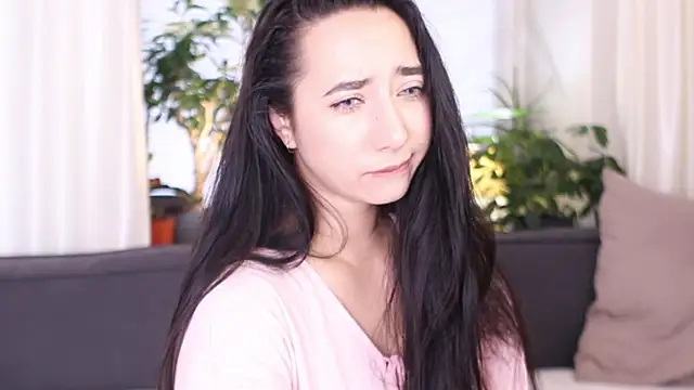 Snapshot of Lily_minx chatting on November 2, 2025, 4:06 am Lily minx online show from November 2, 2025, 4:06 am