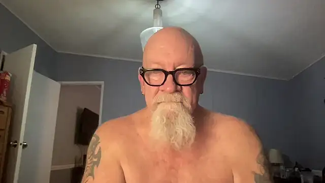 Snapshot of kcbace61760 chatting on February 1, 2026, 12:36 pm kcbace61760 online show from February 1, 2026, 12:36 pm