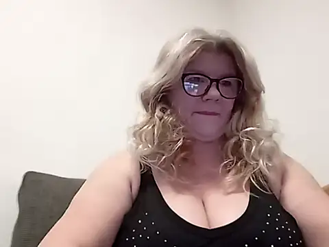 Diana 49 online show from April 4, 2026, 7:59 am