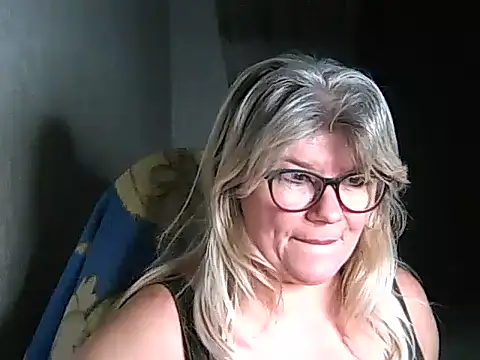 Diana 49 online show from December 3, 2025, 6:36 am