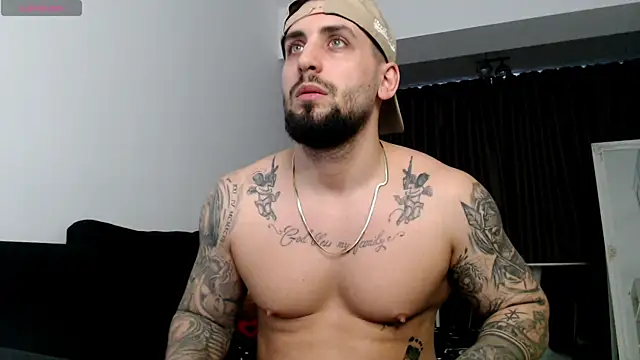 Snapshot of _DylanGreen chatting on April 2, 2026, 6:31 am DylanGreen online show from April 2, 2026, 6:31 am