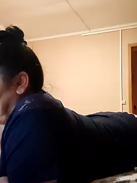 Zulfiya Bruce online show from February 14, 2026, 8:42 pm