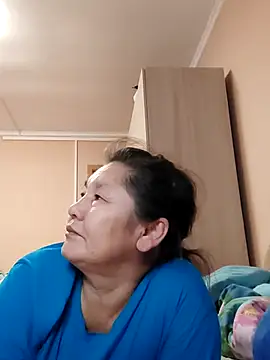 Zulfiya Bruce online show from September 28, 2025, 8:27 pm