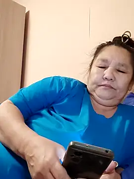 Zulfiya Bruce online show from November 26, 2025, 3:23 pm