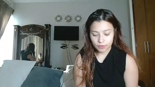 Snapshot of 3littleschoolteens chatting on April 5, 2026, 12:17 am 3littleschoolteens online show from April 5, 2026, 12:17 am